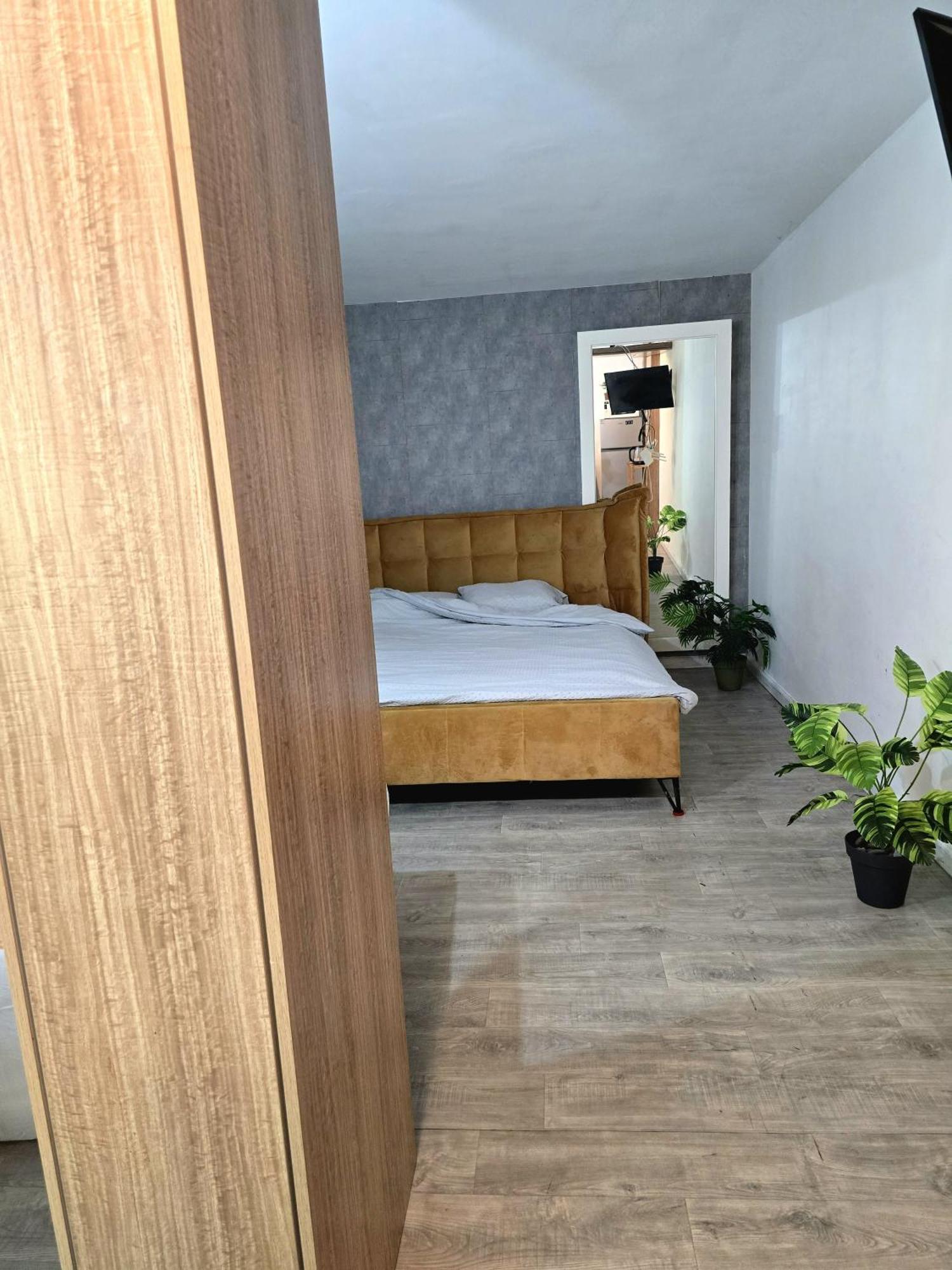 Villa Emile Zola Rishon Leziyyon Esterno foto